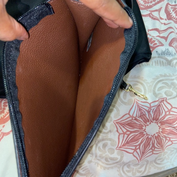 Calvin Klein purse - Picture 3 of 3